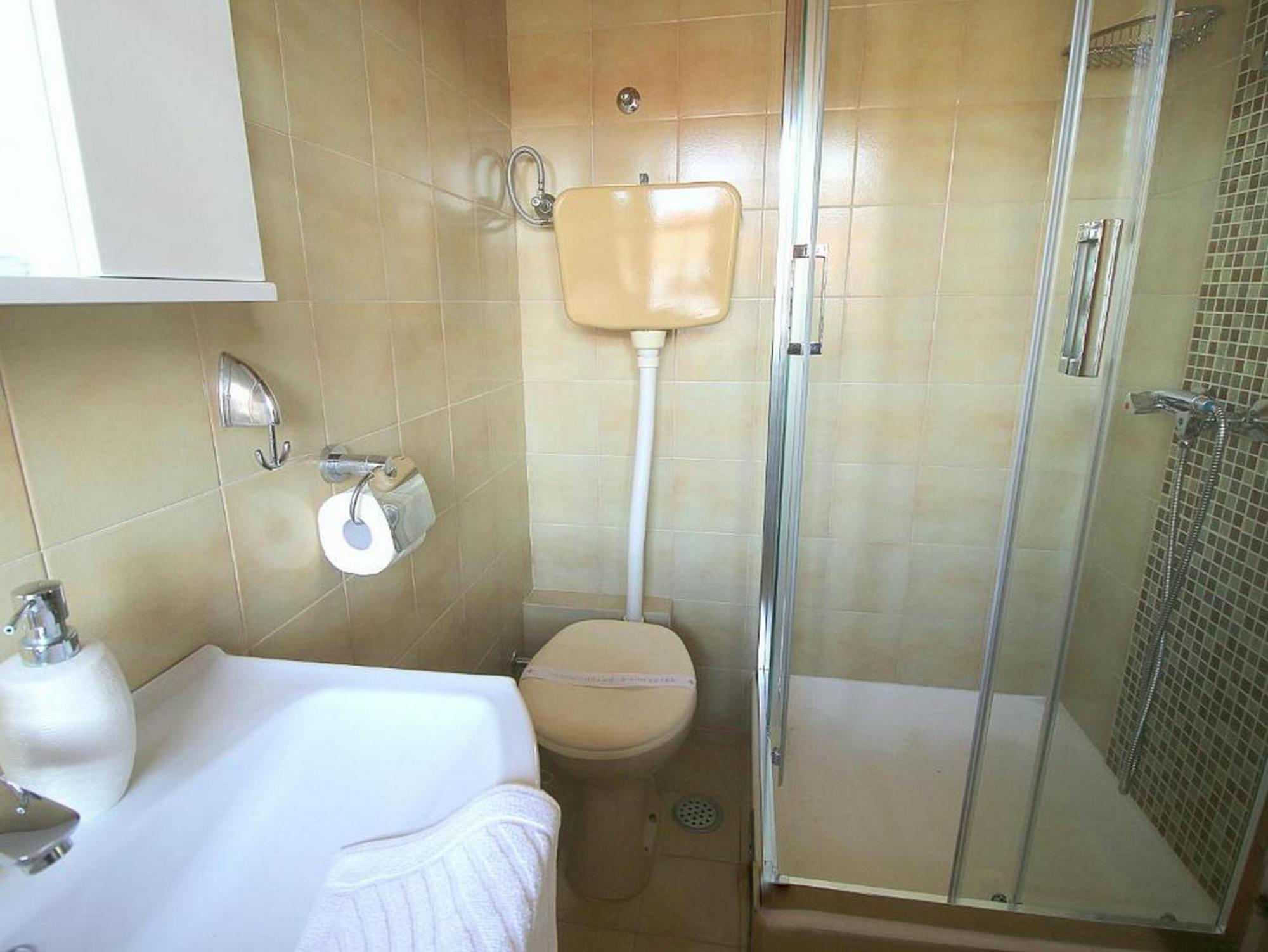 Villa Renipol Adults Only Sutivan Habitación foto